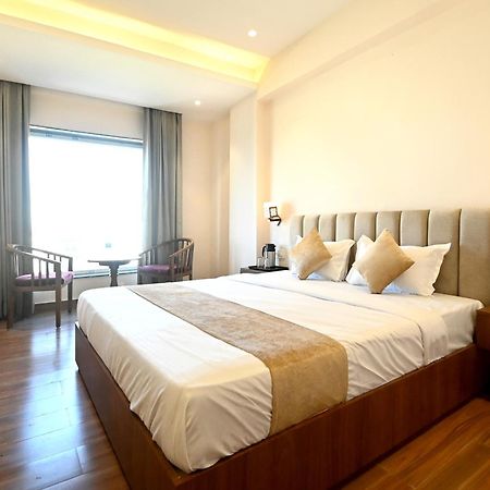 Hotel Blue Sapphire Кота Экстерьер фото