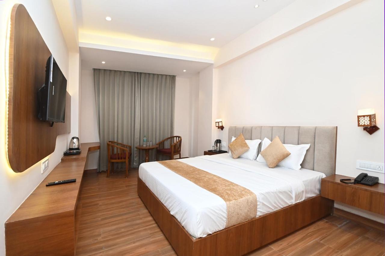 Hotel Blue Sapphire Кота Экстерьер фото