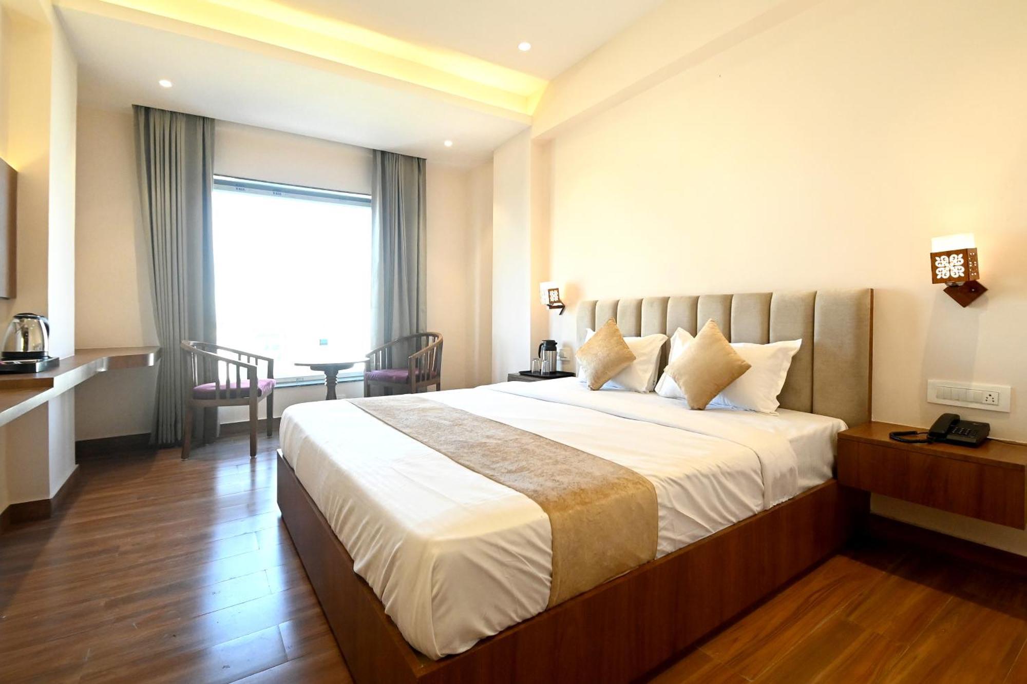 Hotel Blue Sapphire Кота Экстерьер фото