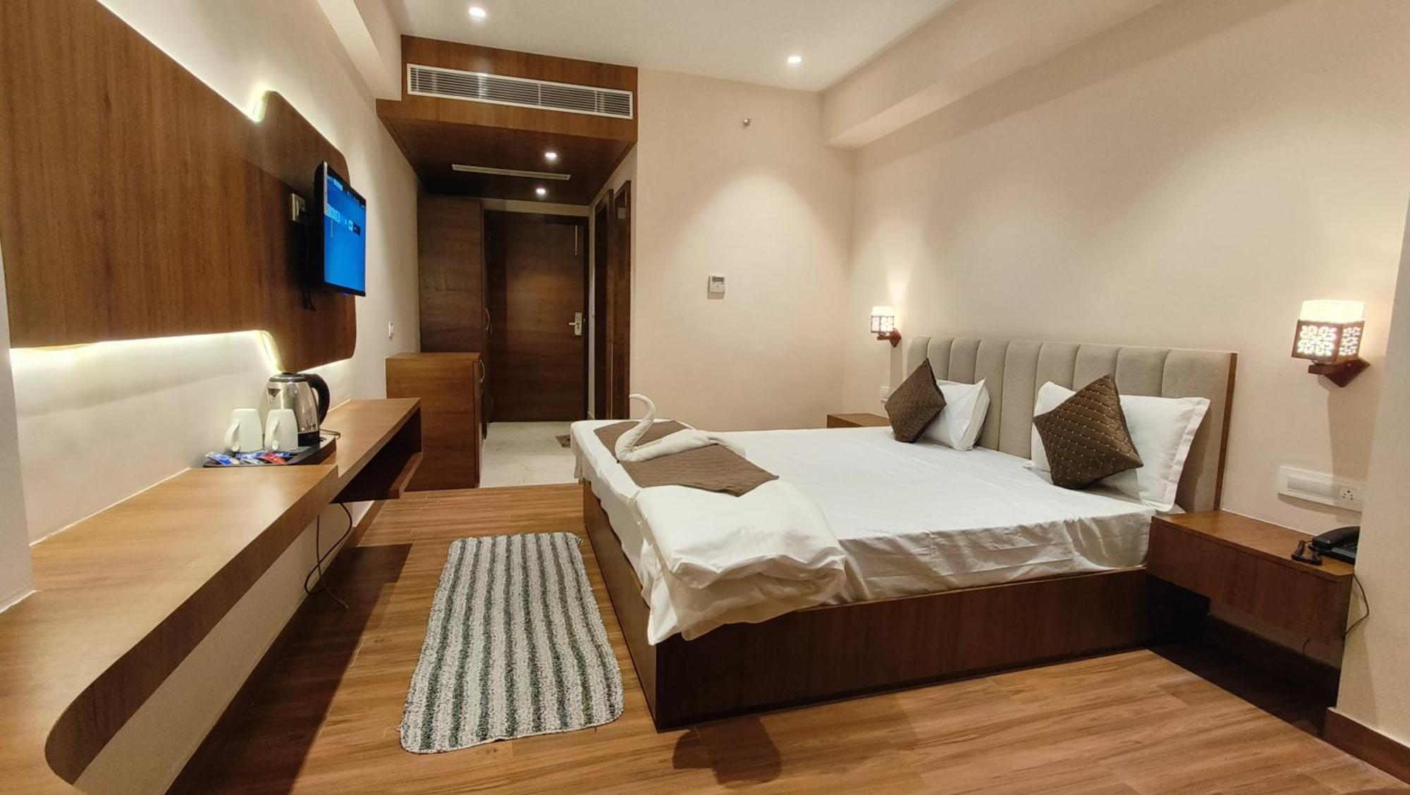 Hotel Blue Sapphire Кота Экстерьер фото
